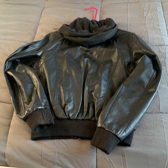 WOMEN faux leather hooded jacket - Picture 5 of 7